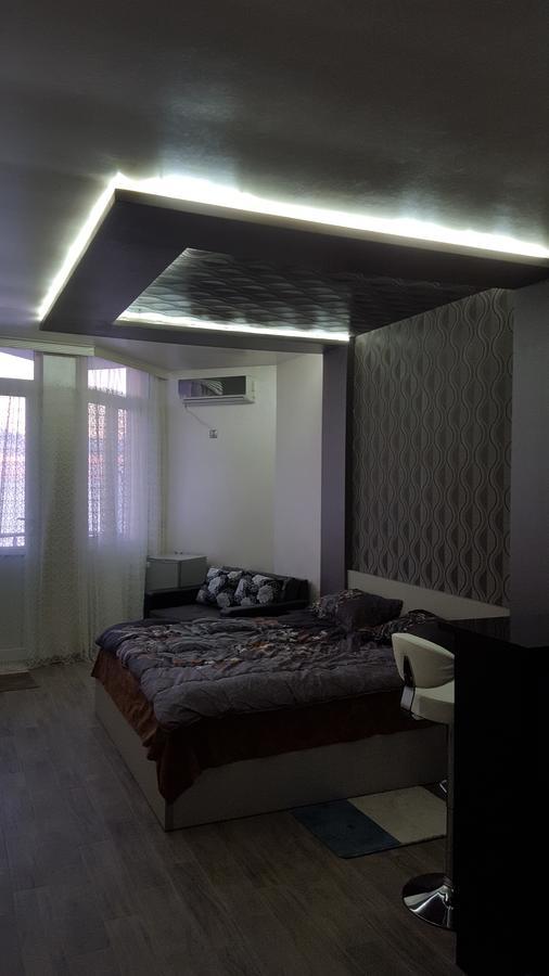 Roini Apartment باتومي المظهر الخارجي الصورة