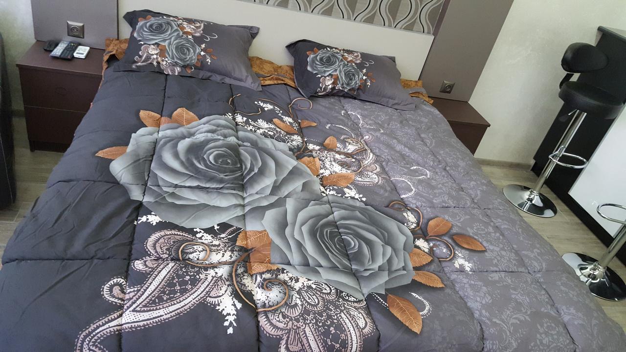 Roini Apartment باتومي المظهر الخارجي الصورة