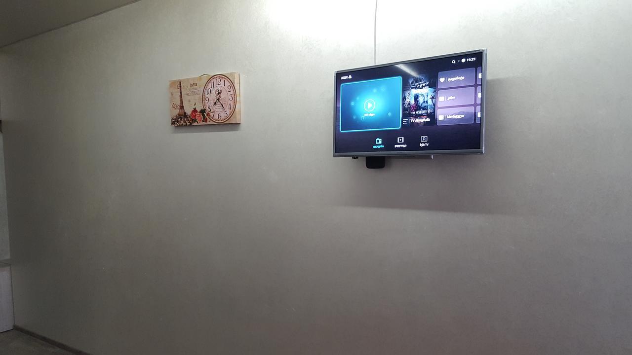 Roini Apartment باتومي المظهر الخارجي الصورة